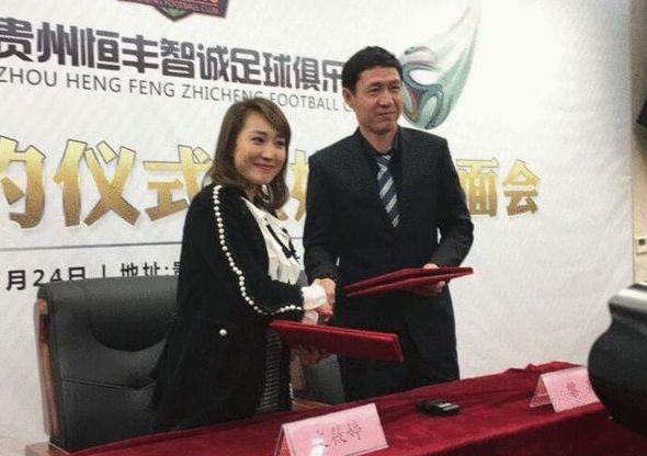 沙丹不认同“老套”一词，相反认为剧本与表演是互相赋能的。