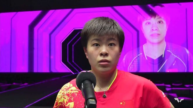 肖战宋祖儿校园拍摄MV 穿学士服谈吉他CP感十足 2019-09-15 9月15日，有网友偶遇肖战和宋祖儿现身某大学校园拍摄MV。