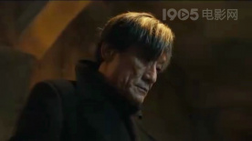 阿曼达·塞弗里德首尔捞金 获赠韩服作生日礼物 2013-12-05 当地时间12月4日，韩国首尔，阿曼达·塞弗里德现身其代言品牌活动。